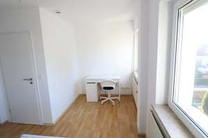 Schönes möbliertes WG-Zimmer in einer 3er WG in Stuttgart-Zuffenhausen – Die vollständige Adresse der Immobilie erhältst du vom Anbieter., 70439 Zuffenhausen-Frauensteg, Stuttgart – Vorschaubild 11