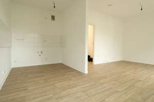 seniorengerechte 3-Raumwohnung mit flacher Dusche und Aufzug und Südbalkon – Irkutsker Straße 11, 9119 Kappel, Chemnitz – Vorschaubild 9