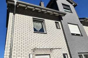 Wohnen mit Charakter: Helle 3–Zimmer Wohnung mit Balkon und EBK, Klima, Stellplatz – Sportplatzstraße 56, 51147 Wahnheide, Köln – Vorschaubild 18