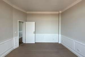 Erstbezug nach Renovierung – attraktive 3-Zimmer-Altbauwohnung mit EBK & Mainblick – Mainstraße 129, 63065 Mathildenschule, Offenbach am Main – Vorschaubild 3