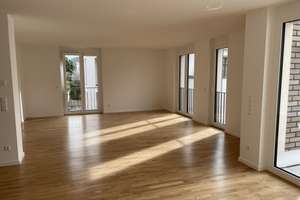 Moderne 3-Zimmer Wohnung mit Balkon im 2. OG nahe City