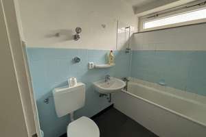 Helle 3-Zimmer-Wohnung mit Balkon in Köln-Neubrück – Andreas-Hermes-Str. 3, 51109 Neubrück, Köln – Vorschaubild 5