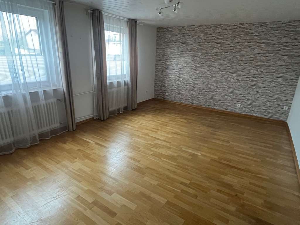 Immobilie in Pulheim - Pulheim-Mitte: Viel Platz für die Familie und schöner Garten - Bild 3