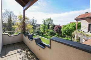 Property thumbnail 24