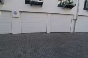 Neuwertige Balkonwohnung mit Einbauküche, Duschbad, Gäste-Wc und Garage. Bahnnähe. – Kölnerstr. 106, 50226 Frechen – Vorschaubild 17