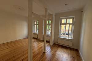 Altbaucharme in heller, sanierter Wohnung in Toplage – Christinenstr. 25, 10119 Prenzlauer Berg, Berlin – Vorschaubild 2