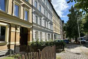 vermietete 3- Zimmerwohnung mit Balkon in der Pfännerhöhe – 6110 Südliche Innenstadt, Halle (Saale) – Vorschaubild 2