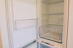 8-min to HBF: Furnished, Sunny [PRIVATE ROOM in WG] Next to S+U-Bahn [U6], Large Kitchen-Diner – Konrad-Peutinger-Straße 21, 81373 Mittersendling, München – Vorschaubild 20