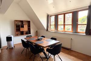Exklusive Maisonette-Wohnung mit Galerie, Tiefgaragenstellplatz und Blick auf den Hexenturm 