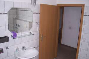 Verkauf einer 4-Zimmer-Wohnung, provisionsfrei, leer, zur eigenen Verwertung, ruhige, zentrale Lage – Oststraße 32, 99086 Ilversgehofen, Erfurt – Vorschaubild 9