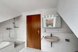 Helle 3-Zi-DG-Whg mit Süd-West-Loggia für Selbstnutzer und Anleger – Die vollständige Adresse der Immobilie erhältst du vom Anbieter., 90480 Gleißhammer, Nürnberg – Vorschaubild 10