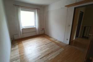 RESERVIERT: 4-Zimmer Reihenmittelhaus mit Garage in Berlin-Lankwitz – Die vollständige Adresse der Immobilie erhältst du vom Anbieter., 12247 Lankwitz, Berlin – Vorschaubild 23