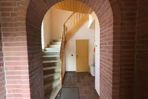 ***Viel Raum für wenig Geld – Ihr perfektes Ein- bis Zweifamilienhaus mit kleinem Garten*** – Uelzen (Kreis) – Vorschaubild 1
