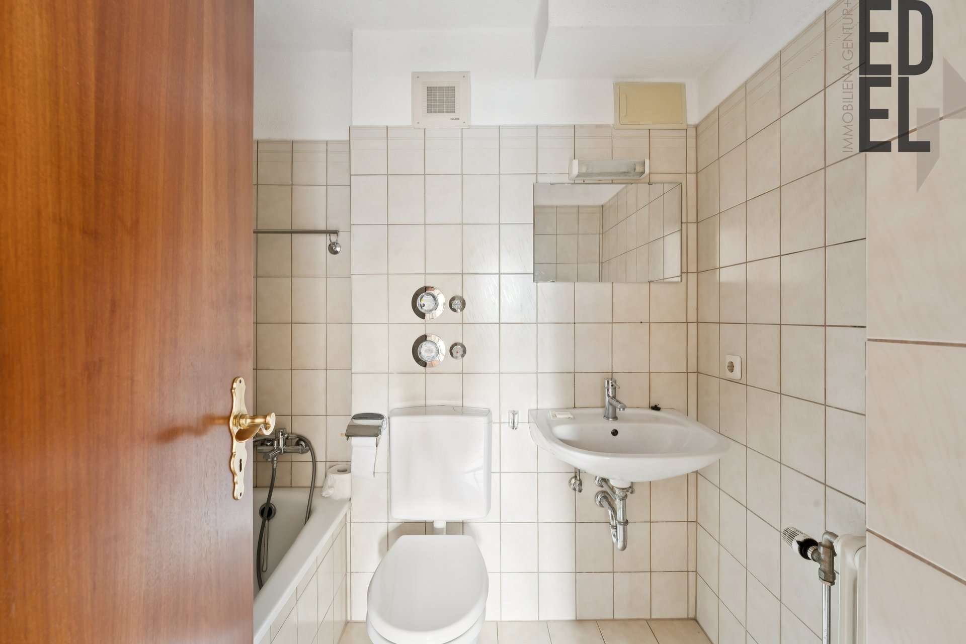 Immobilie in Neutraubling - 3-Zimmer-Maisonette mit Balkon & Stellplätzen in ruhiger Lage von Neutraubling - Bild 8