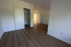 Erstbezug nach Kernsanierung: Barrierefreie 4-Zi.-Wohnung mit Balkon & Aufzug in KA-Knielingen – Josef-Schofer-Straße 7, 76187 Nordweststadt, Karlsruhe – Vorschaubild 5