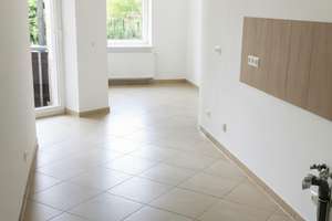 schicke Wohnung im Süden  4 Zimmer, Bad, Gäste WC, Balkon – Die vollständige Adresse der Immobilie erhältst du vom Anbieter., 4277 Connewitz, Leipzig – Vorschaubild 4