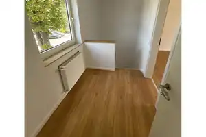Gepflegtes Einfamilienhaus in ruhiger Wohnstraße von Iserlohn – Holbeinstr. 15, 58638 Märkischer Kreis – Vorschaubild 3