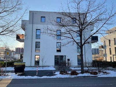 provisionsfrei für den Erwerber: Exklusives 4-Zimmer-Penthouse mit großzügiger Dachterrasse – n