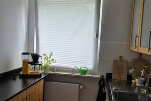 Schöne helle Wohnung in Düsseldorf-Holthausen, 2 Zimmer, Echtholzparkett, Stellplatz möglich – Meyerhofstr. 1, 40589 Holthausen, Düsseldorf – Vorschaubild 11