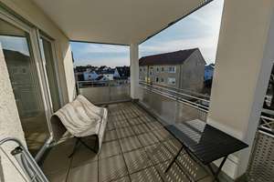 Moderne 3-ZKBB mit Parkett & EBK & TG-Platz mit Ladestation in Maintal-Bischofsheim
