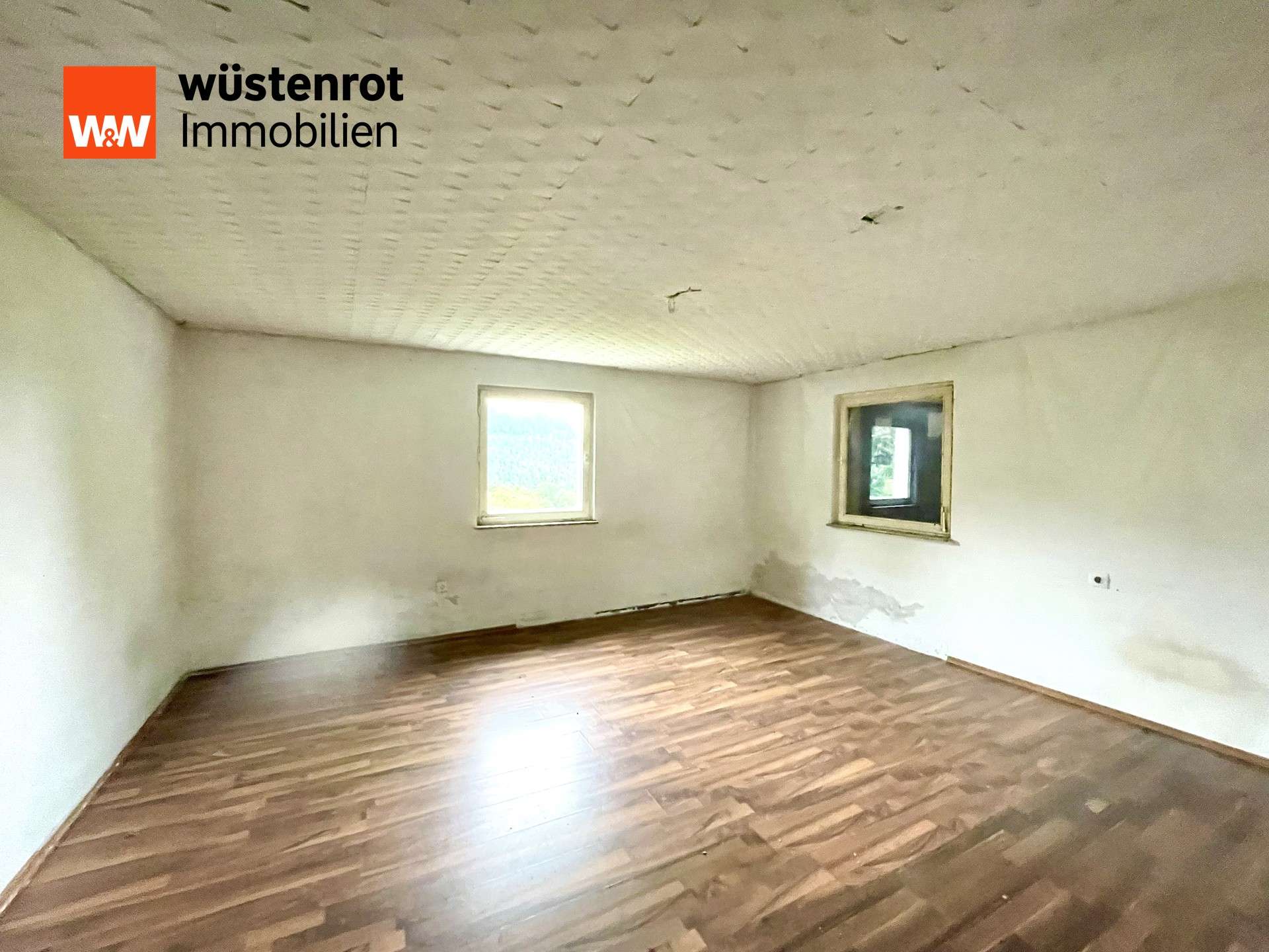 Immobilie in Forbach - *Idyllisches Schwarzwald-Juwel: Freistehendes Haus mit großem Potenzial und herrlichen Fernblick* - Bild 9