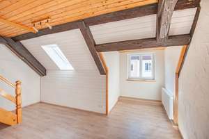 Gemütliche 2-Zimmer Dachgeschosswohnung in zentraler Stadtlage von Isny – Die vollständige Adresse der Immobilie erhältst du vom Anbieter., 88316 Isny im Allgäu – Vorschaubild 3