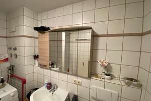 Moderne 2-Zimmer-Wohnung mit Balkon und Stellplatz in attraktiver Wohnlage Altenkunstadt – Die vollständige Adresse der Immobilie erhältst du vom Anbieter., 96264 Altenkunstadt – Vorschaubild 3