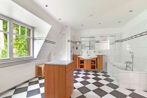 Property thumbnail 10