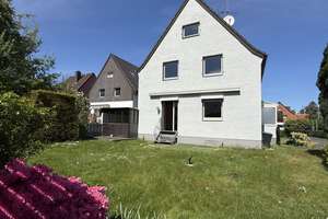 Freistehendes Einfamilienhaus mit Erweiterungsmöglichkeiten – Korveyer Str. 5, 40468 Unterrath, Düsseldorf – Vorschaubild 2