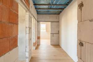 Zweifamilienhaus mit vermietetem Ladenlokal auf ca. 430 m² Gesamtfläche in zentraler Lage – Die vollständige Adresse der Immobilie erhältst du vom Anbieter., 32609 Hüllhorst – Vorschaubild 32
