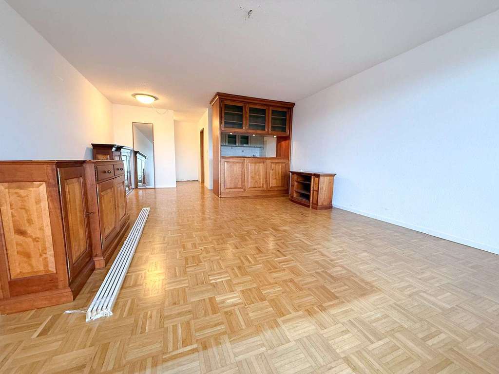 Immobilie in Sundern - Renovierungsbedürftige Wohnung am Sorpesee mit Aufzug & Stellplatz - Bild 1