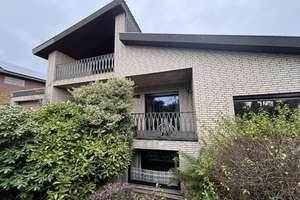 freistehendes Einfamilienhaus mit Einliegerwohnung und Garage – Die vollständige Adresse der Immobilie erhältst du vom Anbieter., 47802 Traar, Krefeld – Vorschaubild 2