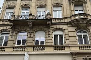 Exklusive Stadtwohnung mit Balkon