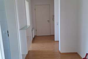 Gepflegte 3,5-Zimmer Wohnung im 4. OG mit Balkon in Karlsruhe-Durlach – Pfaffstraße 1, 76227 Durlach, Karlsruhe – Vorschaubild 2