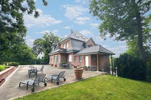 Eleganz trifft Geschichte: Luxusresidenz mit Pool und Wellness in Weißenfels – Die vollständige Adresse der Immobilie erhältst du vom Anbieter., 6667 Weißenfels – Vorschaubild 4