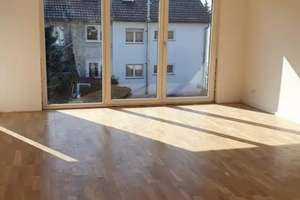 Modernisierte helle Wohnung mit Fussbodenheizung – Die vollständige Adresse der Immobilie erhältst du vom Anbieter., 71732 Tamm – Vorschaubild 3