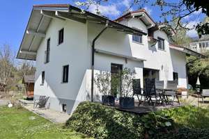 Wohnen mit Stil: Modernisiertes Einfamilienhaus mit Garage & großem Grundstück – ideal für Familien – Die vollständige Adresse der Immobilie erhältst du vom Anbieter., 94505 Bernried – Vorschaubild 25