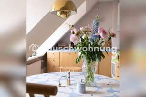 Tauschwohnung: Gemütliche 2,5 Zi DG Whg mit Holzofen – Holländische Reihe 5, 22765 Ottensen, Hamburg – Vorschaubild 2