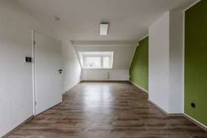 Welcome Home! Modernisierte 4,5- Raum-Dachgeschosswohnung mit rd. 93,9 m² und Garage in Frohnhausen  – Die vollständige Adresse der Immobilie erhältst du vom Anbieter., 45145 Frohnhausen, Essen – Vorschaubild 13