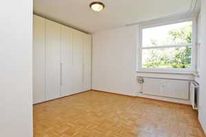 AIGNER - Großzügige 3-Zimmer Wohnung mit zwei Balkonen in Bogenhausen – München – Vorschaubild 5