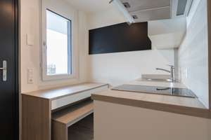 Vollmöbliertes Apartment mit TG-Stellplatz – nur für Studenten, Praktikanten und Auszubildende – Regensburger Str. 39, 85055 Nordost, Ingolstadt – Vorschaubild 2