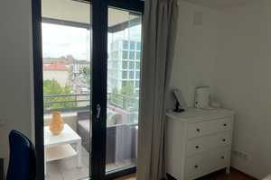 Moderne 2-Zimmer-Wohnung mit Loggia und Tiefgaragenstellplatz – Ludwig-Erhard-Allee 10, 76131 Karlsruhe – Vorschaubild 8