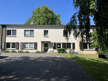 Gepflegte 2-Raum-Terrassenwohnung mit EBK und buy Garage in Burscheid