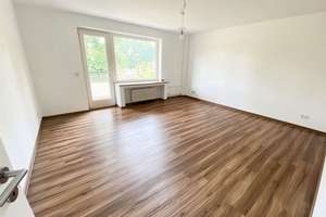Zuhause in Krefeld-Fischeln: Einziehen und wohlfühlen! – Remscheider Straße 40, 47807 Fischeln, Krefeld – Vorschaubild 2