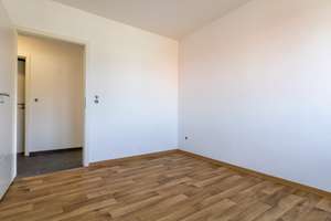 Ganderkesee | renovierte, zentral gelegene 3 Zi.-Wohnung mit Balkon und Stellplatz – Die vollständige Adresse der Immobilie erhältst du vom Anbieter., 27777 Ganderkesee – Vorschaubild 10