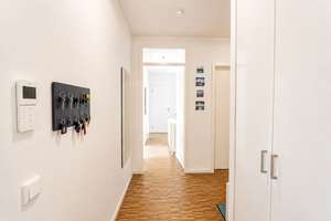 WOHNEN MIT GARTENFLAIR ✨ Erdgeschosswohnung mit Südwest-Garten in Hamburg-Othmarschen – Die vollständige Adresse der Immobilie erhältst du vom Anbieter., 22763 Othmarschen, Hamburg – Vorschaubild 3