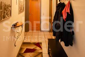 Vermietete, gut geschnittene 3-Zimmer Dachgeschosswohnung mit Balkon und Garage – Rosenstraße 4, 52428 Jülich – Vorschaubild 2