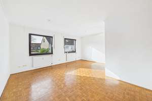 Gestalten Sie Ihr Traumhaus: Reihenendhaus mit gemütlichem Garten, Garage und Potenzial. – Die vollständige Adresse der Immobilie erhältst du vom Anbieter., 40472 Lichtenbroich, Düsseldorf – Vorschaubild 10