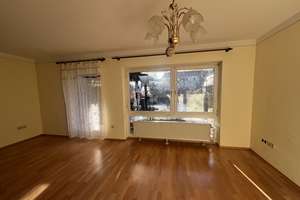 5-Zimmer Reihenmittelhaus in Waldkraiburg mit Garten und Garage – Die vollständige Adresse der Immobilie erhältst du vom Anbieter., 84478 Waldkraiburg – Vorschaubild 7
