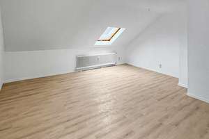 Dachgeschoss mit besonderem Schnitt - Gemütliche 80qm Wohnung in Essen-Bedingrade
